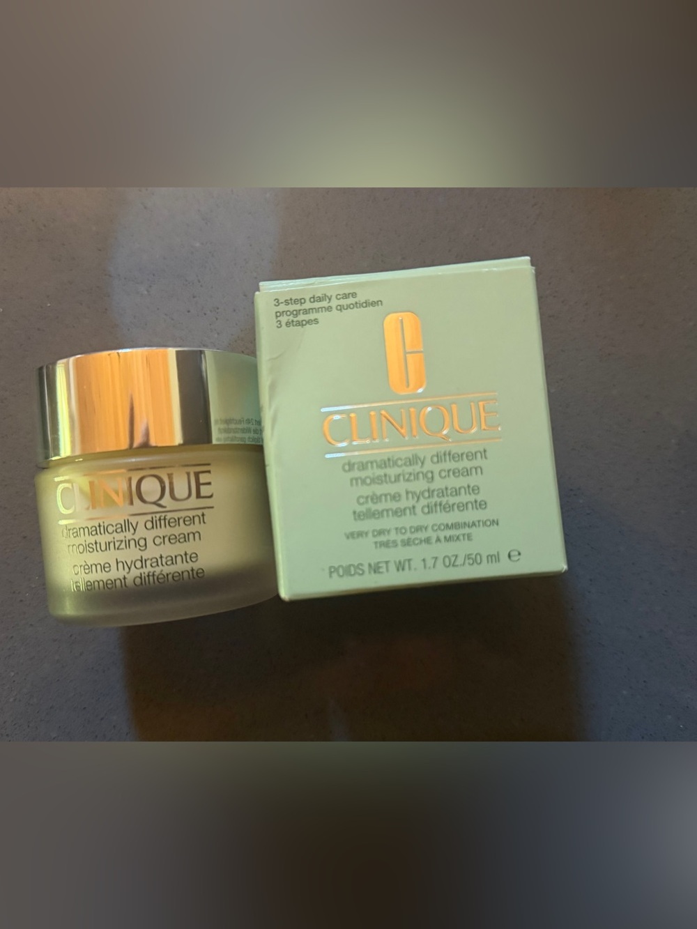 🆕 Clinique Dramatically Different Moisturizing Cream 1.7 Oz Dry/Dry Combo Skin